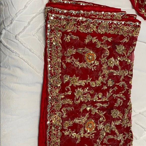 Shaadi Pakistani wedding Red dress - Picture 9 of 9